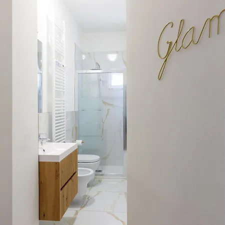 Coki's Free Parking And Wifi